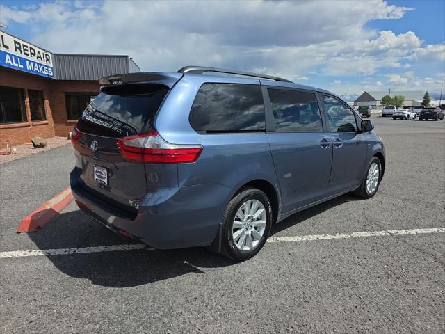 2017 Toyota Sienna LE 7 Passenger