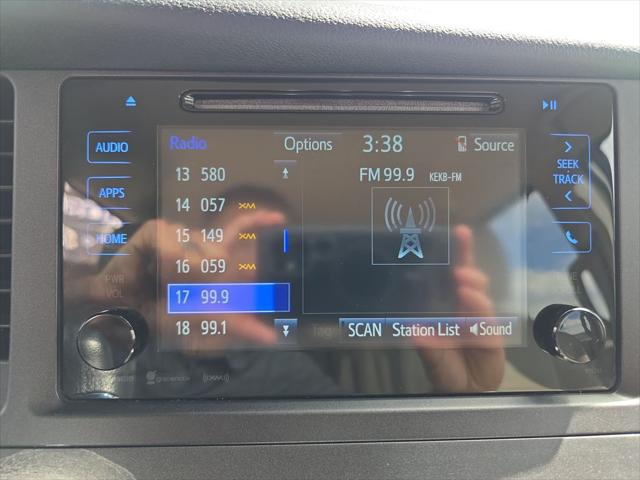2017 Toyota Sienna LE 7 Passenger
