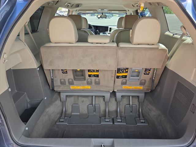 2017 Toyota Sienna LE 7 Passenger
