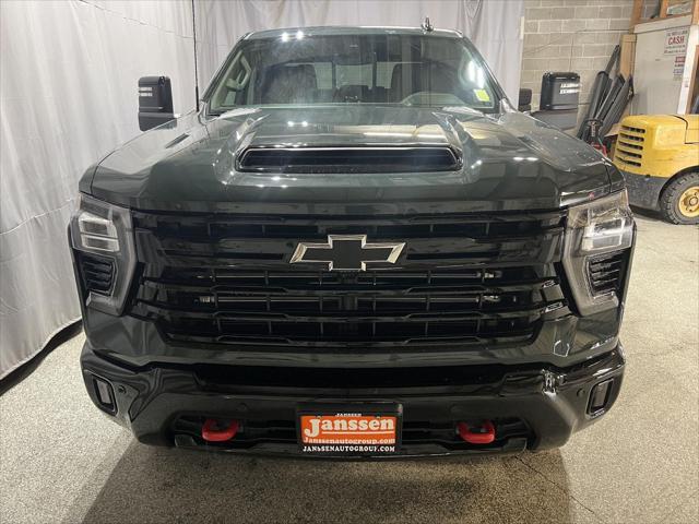 2026 Chevrolet Silverado 2500HD Crew Cab, Standard Bed, LT, 4WD