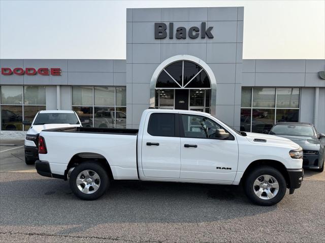 2026 RAM 1500 RAM 1500 TRADESMAN QUAD CAB 4X4 64 BOX