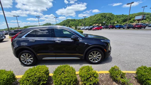 2023 Cadillac XT4 AWD Premium Luxury
