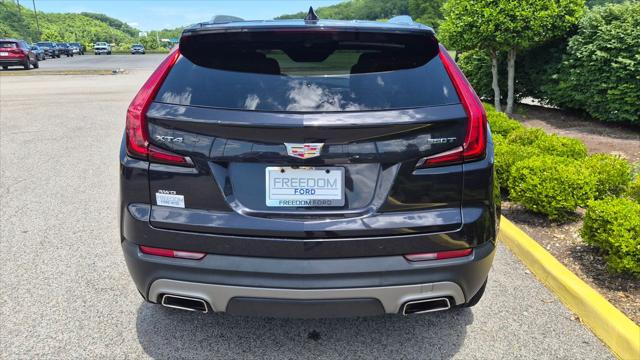 2023 Cadillac XT4 AWD Premium Luxury