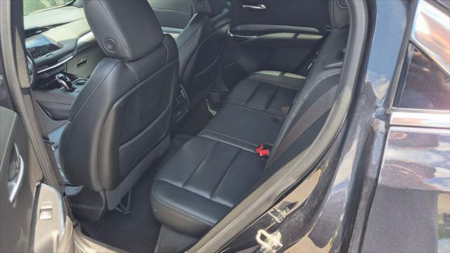 2023 Cadillac XT4 AWD Premium Luxury