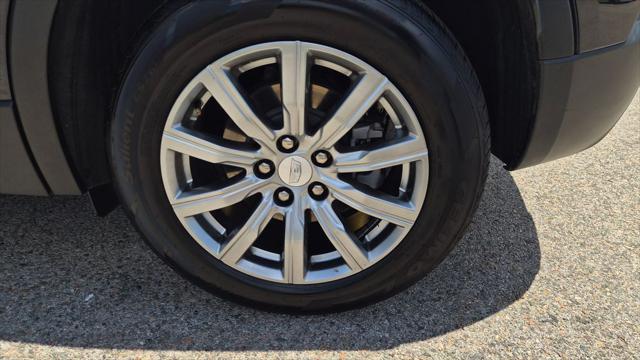 2023 Cadillac XT4 AWD Premium Luxury