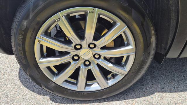 2023 Cadillac XT4 AWD Premium Luxury