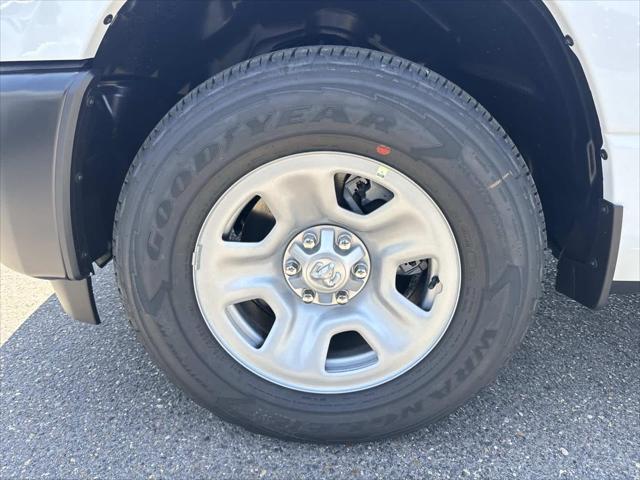 2026 RAM 1500 RAM 1500 TRADESMAN QUAD CAB 4X4 64 BOX 2026 RAM 1500 RAM 1500 TRADESMAN QUAD CAB 4X4 64 BOX