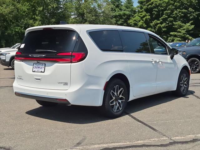 2027 Chrysler Pacifica Limited