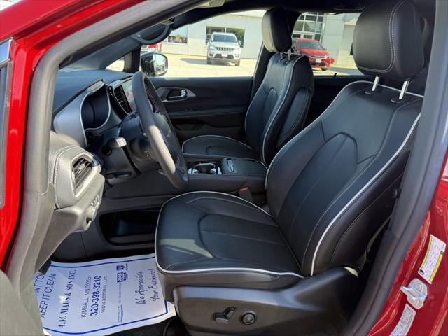 2027 Chrysler Pacifica Limited