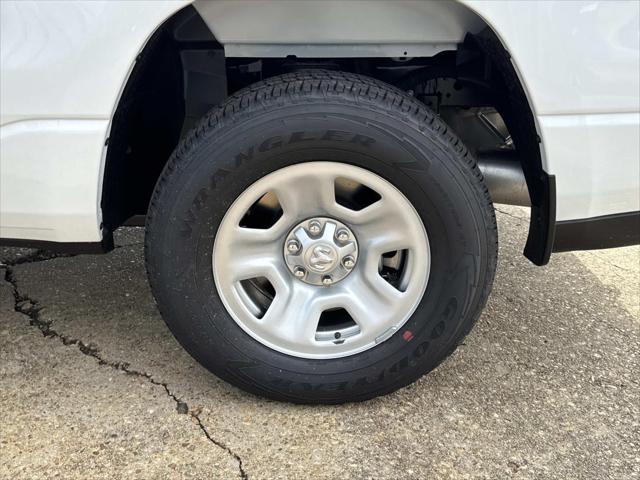 2026 RAM 1500 RAM 1500 TRADESMAN CREW CAB 4X2 64 BOX
