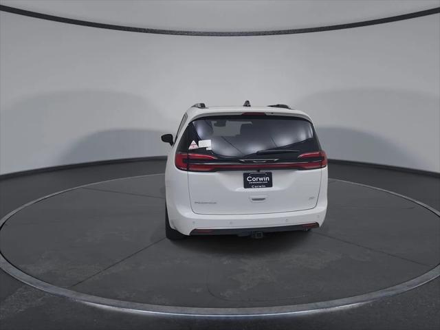 2027 Chrysler Pacifica Pinnacle