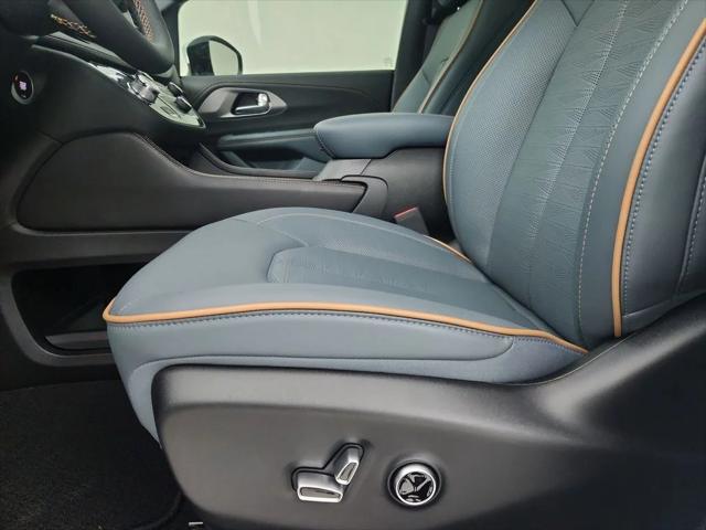 2027 Chrysler Pacifica Pinnacle