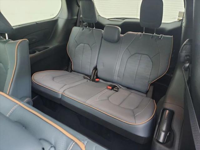 2027 Chrysler Pacifica Pinnacle