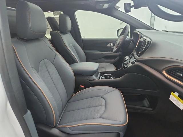 2027 Chrysler Pacifica Pinnacle