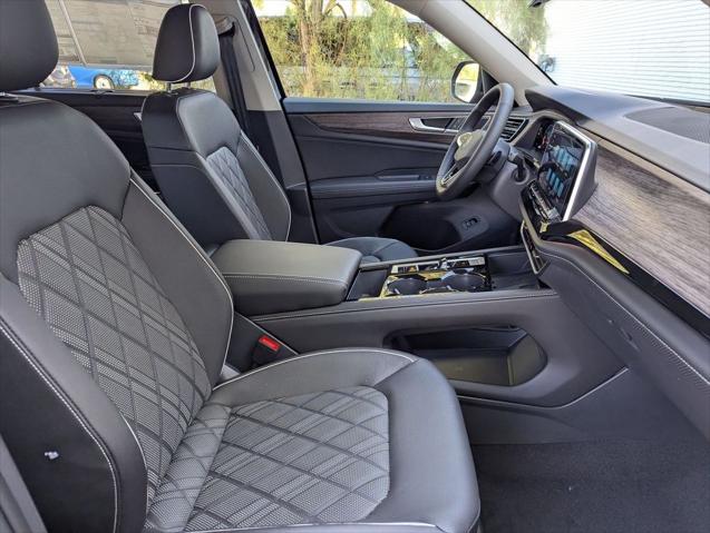 2026 Volkswagen Atlas Cross Sport SEL Premium R-Line
