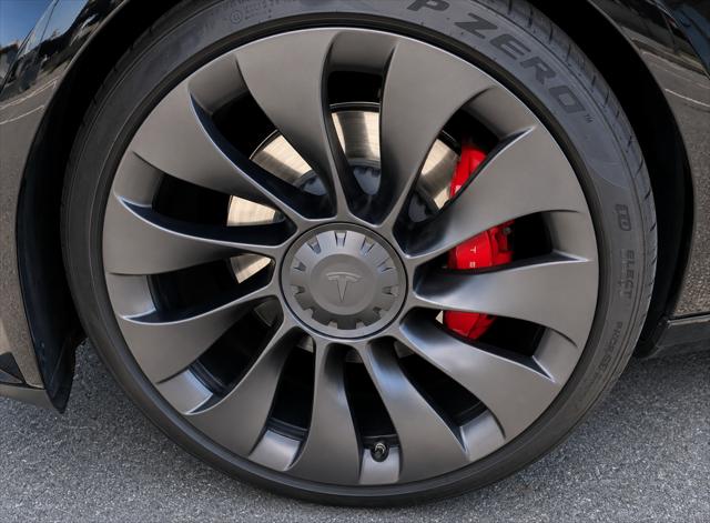 2022 Tesla Model 3 Performance Dual Motor All-Wheel Drive