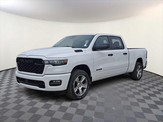 2026 RAM 1500 RAM 1500 EXPRESS CREW CAB 4X4 64 BOX