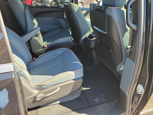 2027 Chrysler Pacifica Pinnacle