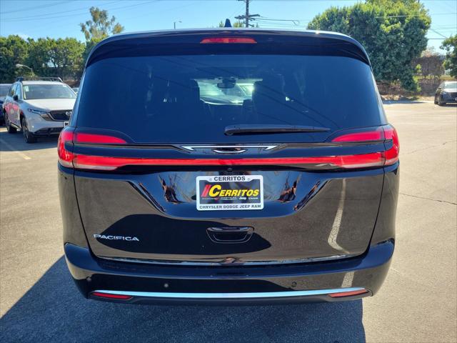 2027 Chrysler Pacifica Pinnacle