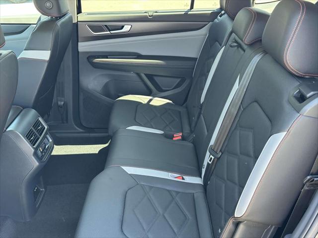 2026 Volkswagen Atlas Peak Edition