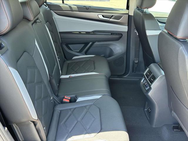 2026 Volkswagen Atlas Peak Edition