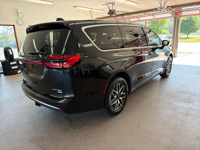 2027 Chrysler Pacifica Limited