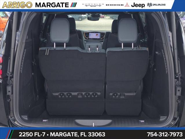 2027 Chrysler Pacifica Pinnacle