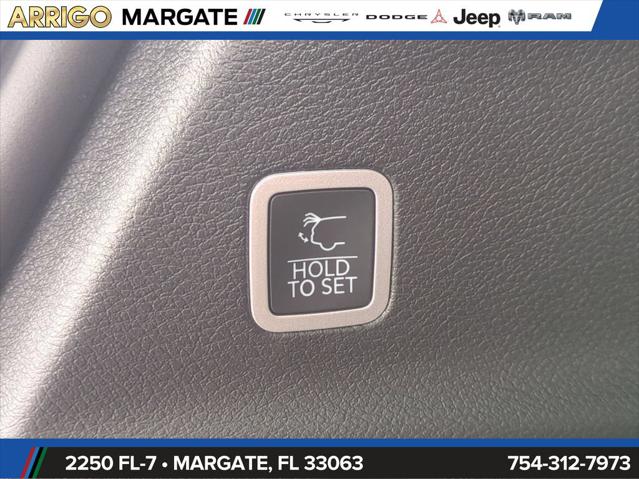 2027 Chrysler Pacifica Pinnacle