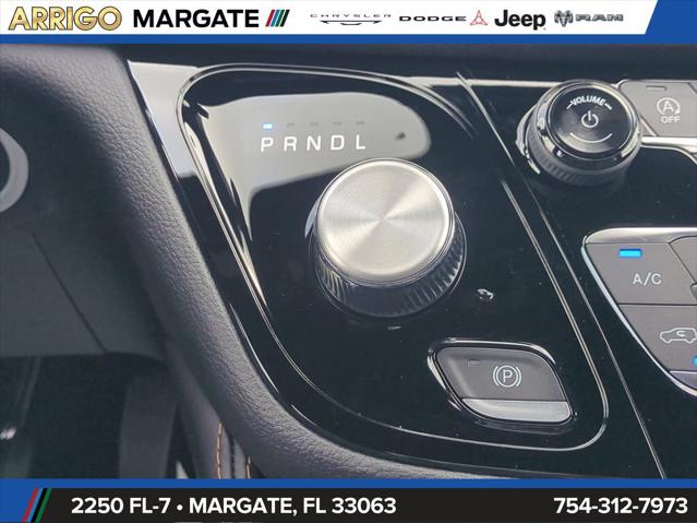 2027 Chrysler Pacifica Pinnacle