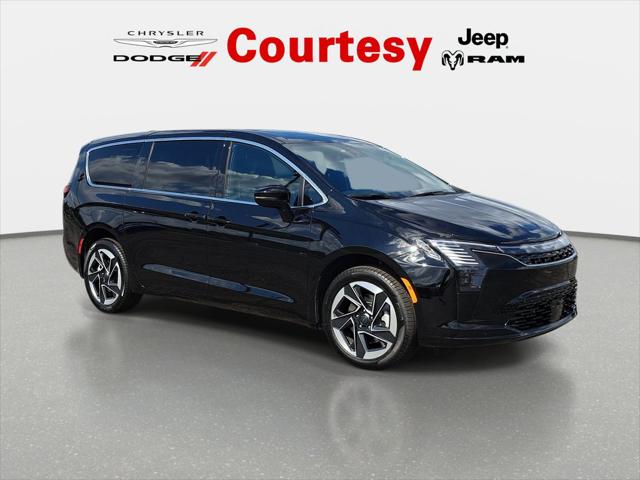 2027 Chrysler Pacifica Limited for sale in Grand Rapids, MI