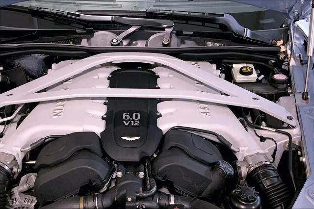 2013 Aston Martin DB9 Volante