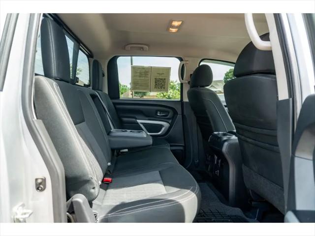 2018 Nissan Titan SV