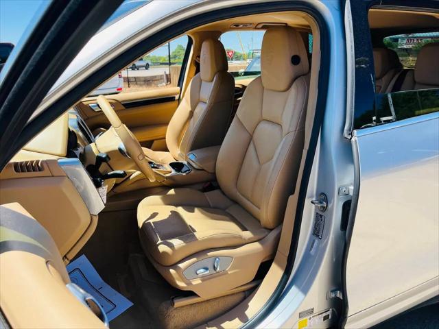 2011 Porsche Cayenne Cayenne