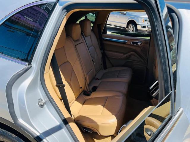 2011 Porsche Cayenne Cayenne