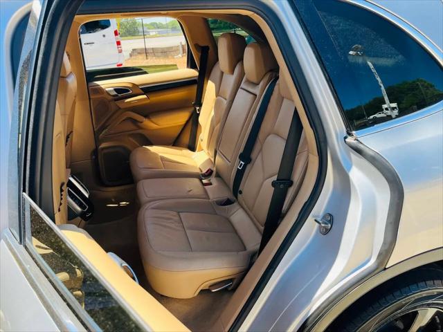 2011 Porsche Cayenne Cayenne