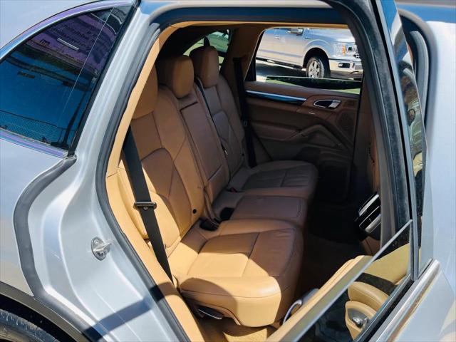 2011 Porsche Cayenne Cayenne