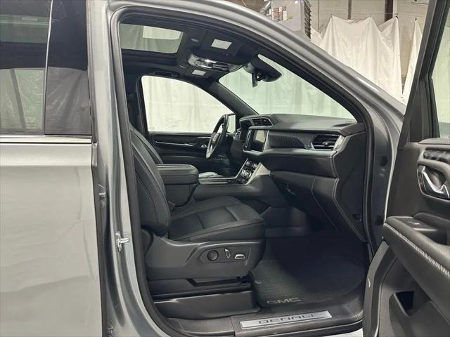 2023 GMC Yukon XL 4WD Denali