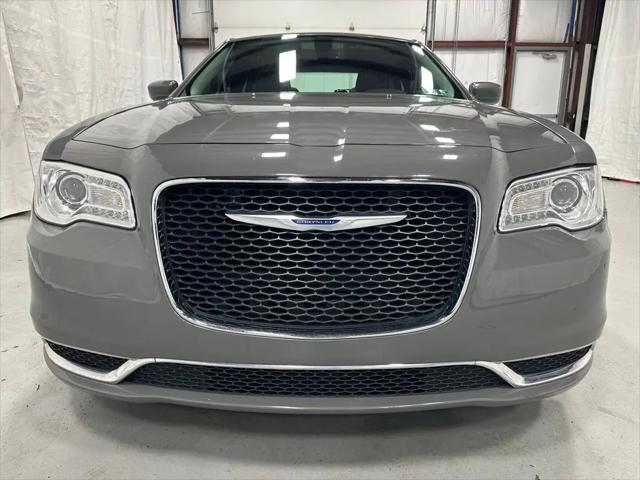2019 Chrysler 300 Touring