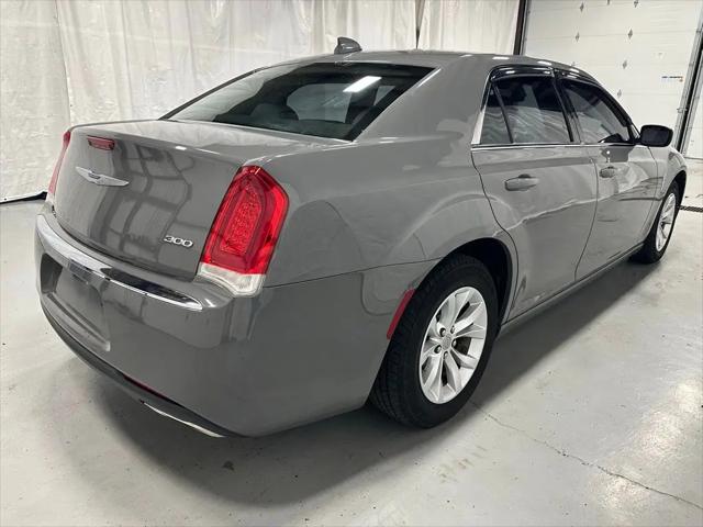 2019 Chrysler 300 Touring