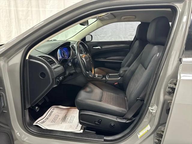 2019 Chrysler 300 Touring