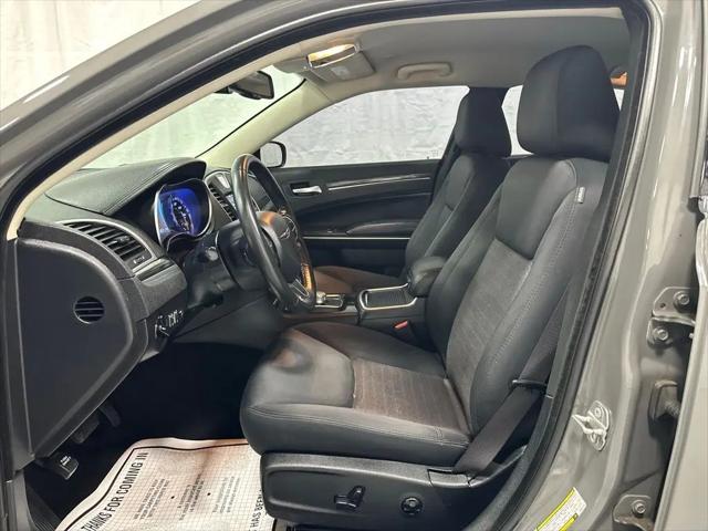 2019 Chrysler 300 Touring