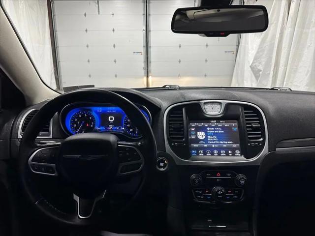 2019 Chrysler 300 Touring