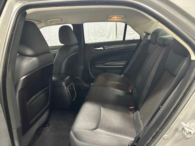 2019 Chrysler 300 Touring