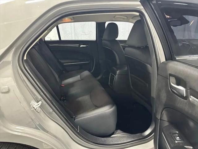 2019 Chrysler 300 Touring