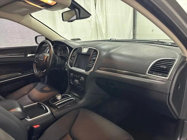 2019 Chrysler 300 Touring