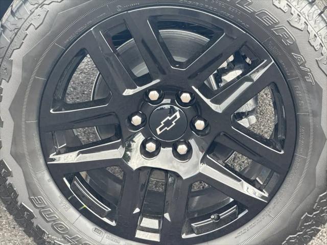 2026 Chevrolet Silverado 1500 4WD Crew Cab Standard Bed LT Trail Boss
