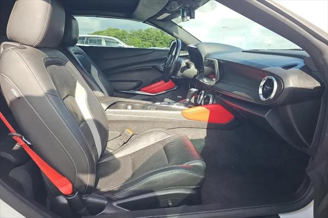 2023 Chevrolet Camaro RWD Convertible 2LT