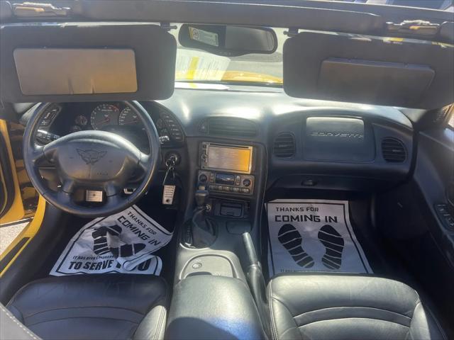 2004 Chevrolet Corvette Base