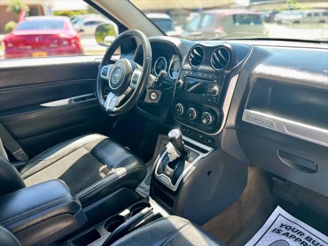 2017 Jeep Compass Latitude FWD
