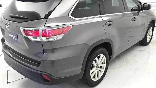 2016 Toyota Highlander LE